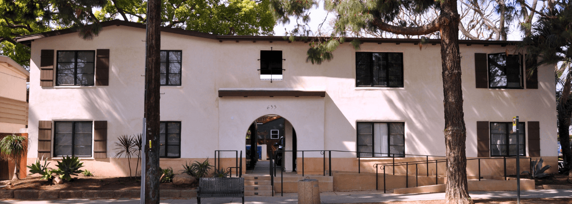 633 De La Vina Exterior